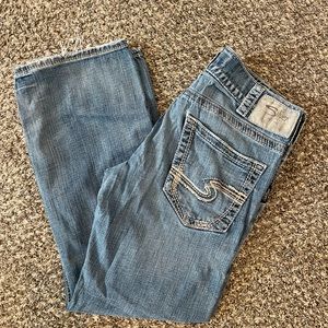 Men’s silver jeans 32 length by 32 waist. Zac. Excellent condition. Straight leg